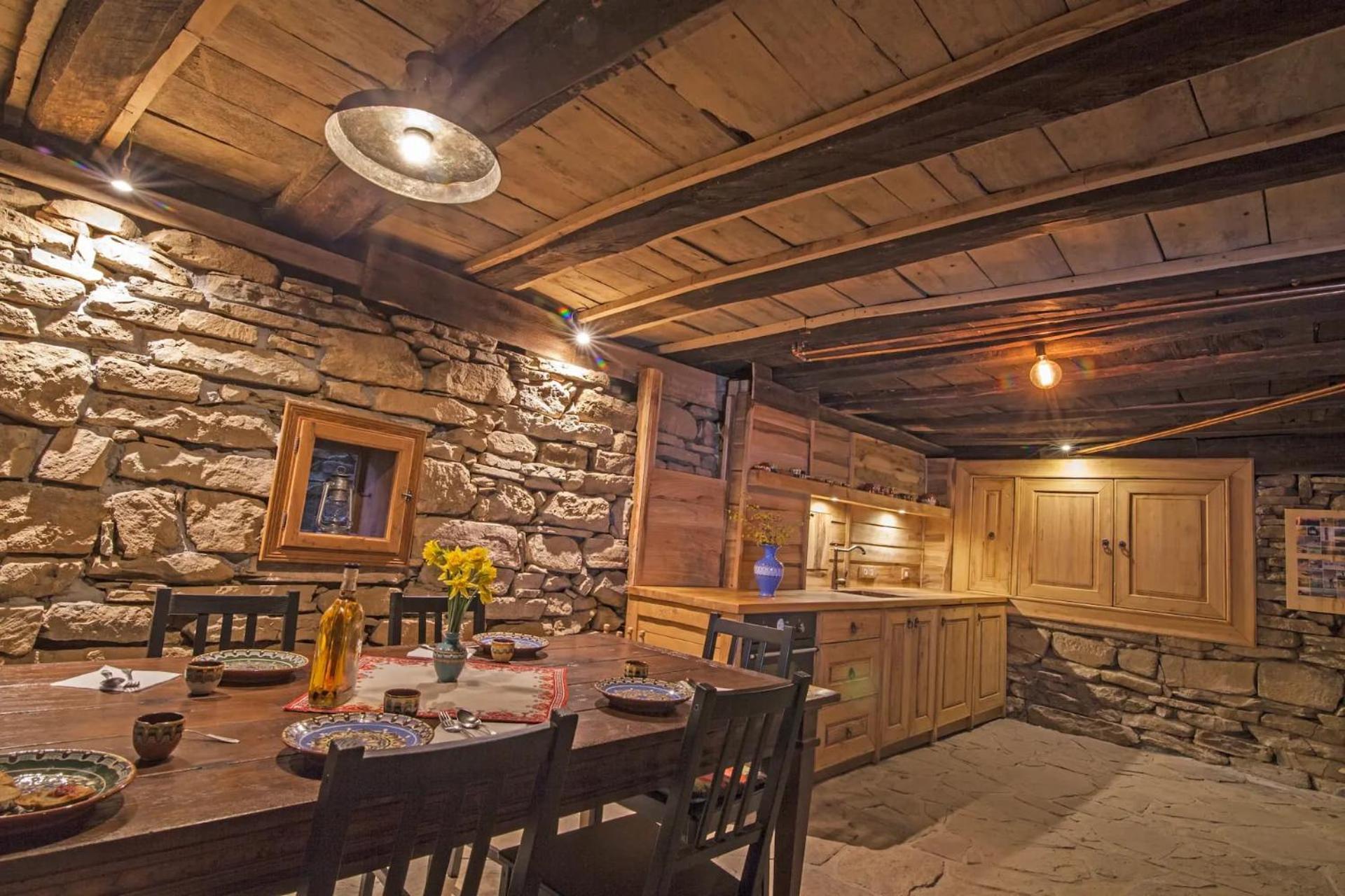 Villa Authentic House With Stunning Mountain View - Karashka à Apriltsi  Extérieur photo