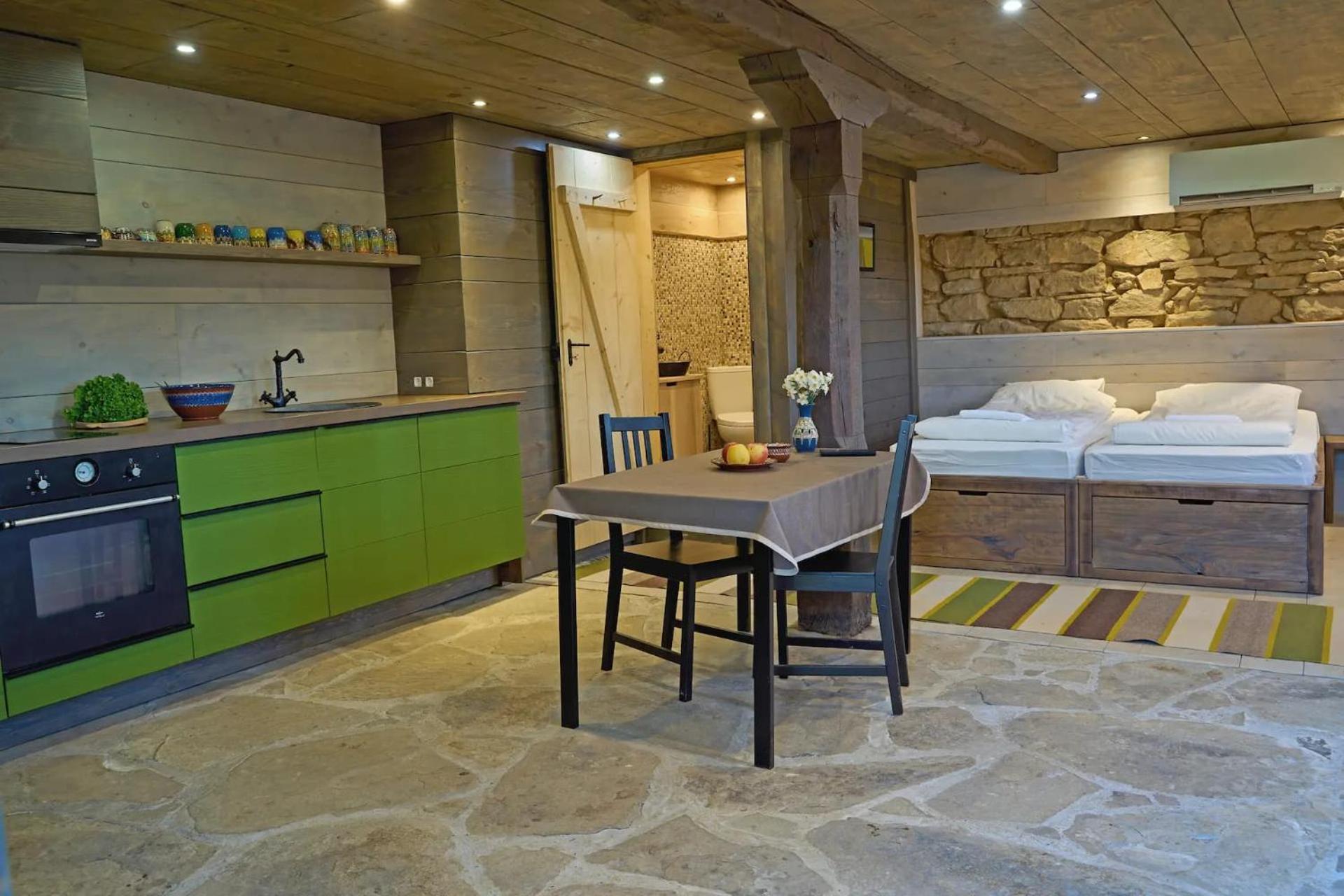 Villa Authentic House With Stunning Mountain View - Karashka à Apriltsi  Extérieur photo